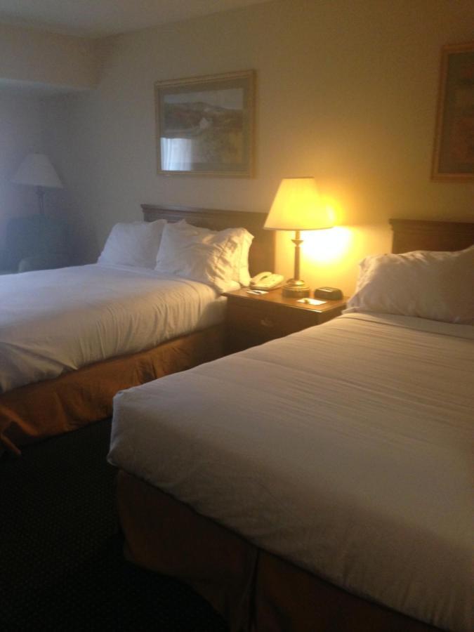 Holiday Inn Express Mount Pleasant- Scottdale, An Ihg Hotel חדר תמונה