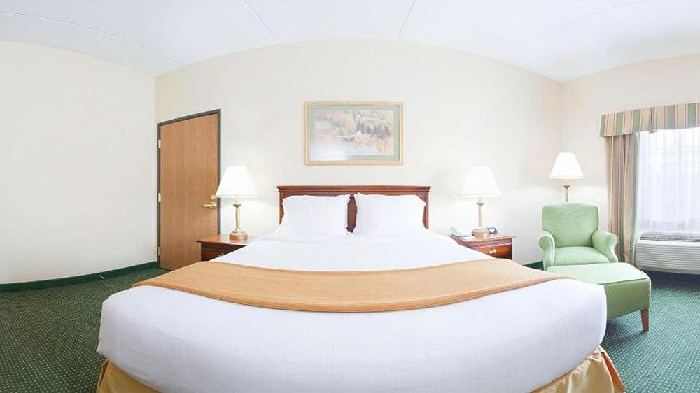 Holiday Inn Express Mount Pleasant- Scottdale By Ihg מראה חיצוני תמונה