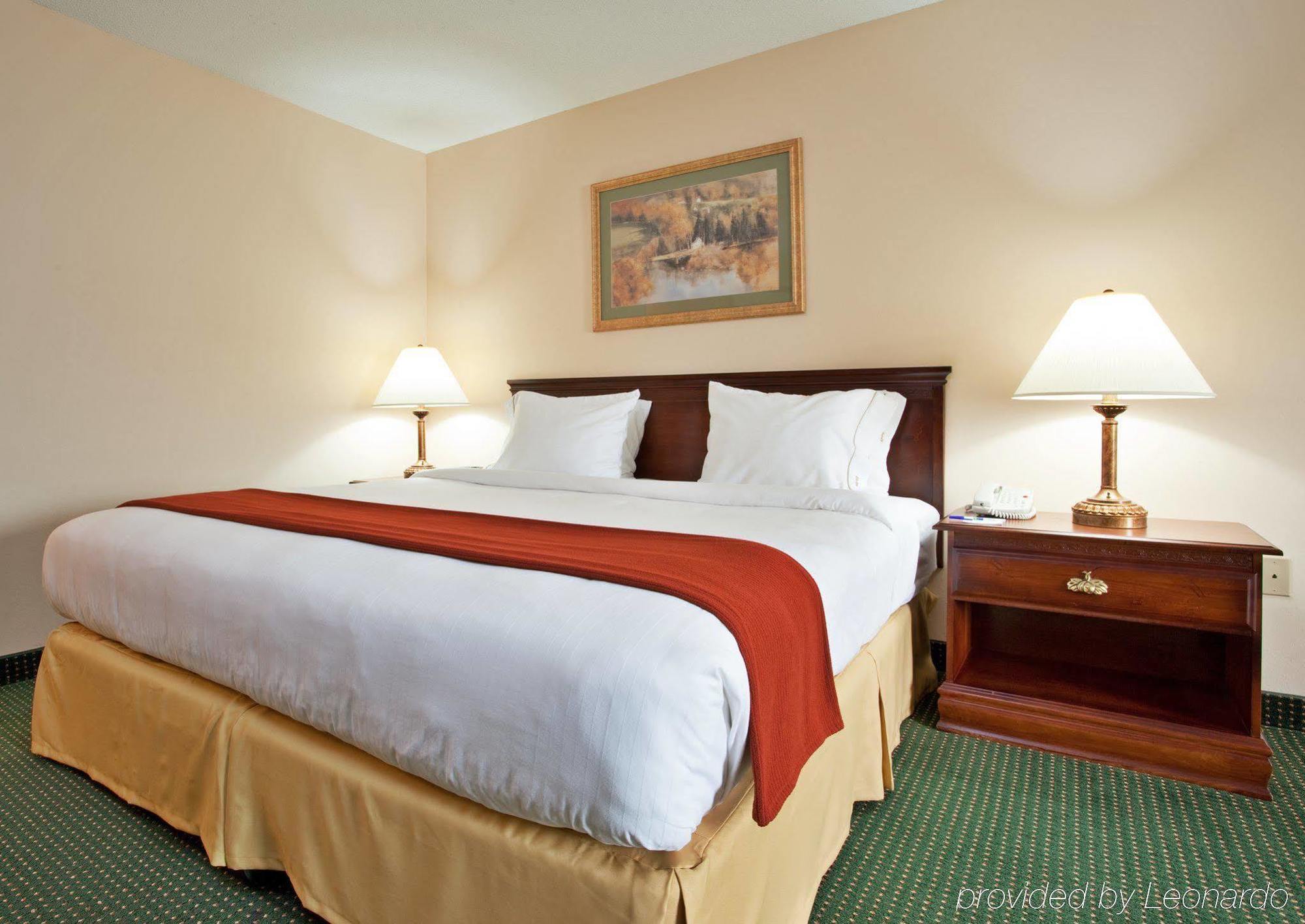 Holiday Inn Express Mount Pleasant- Scottdale By Ihg מראה חיצוני תמונה